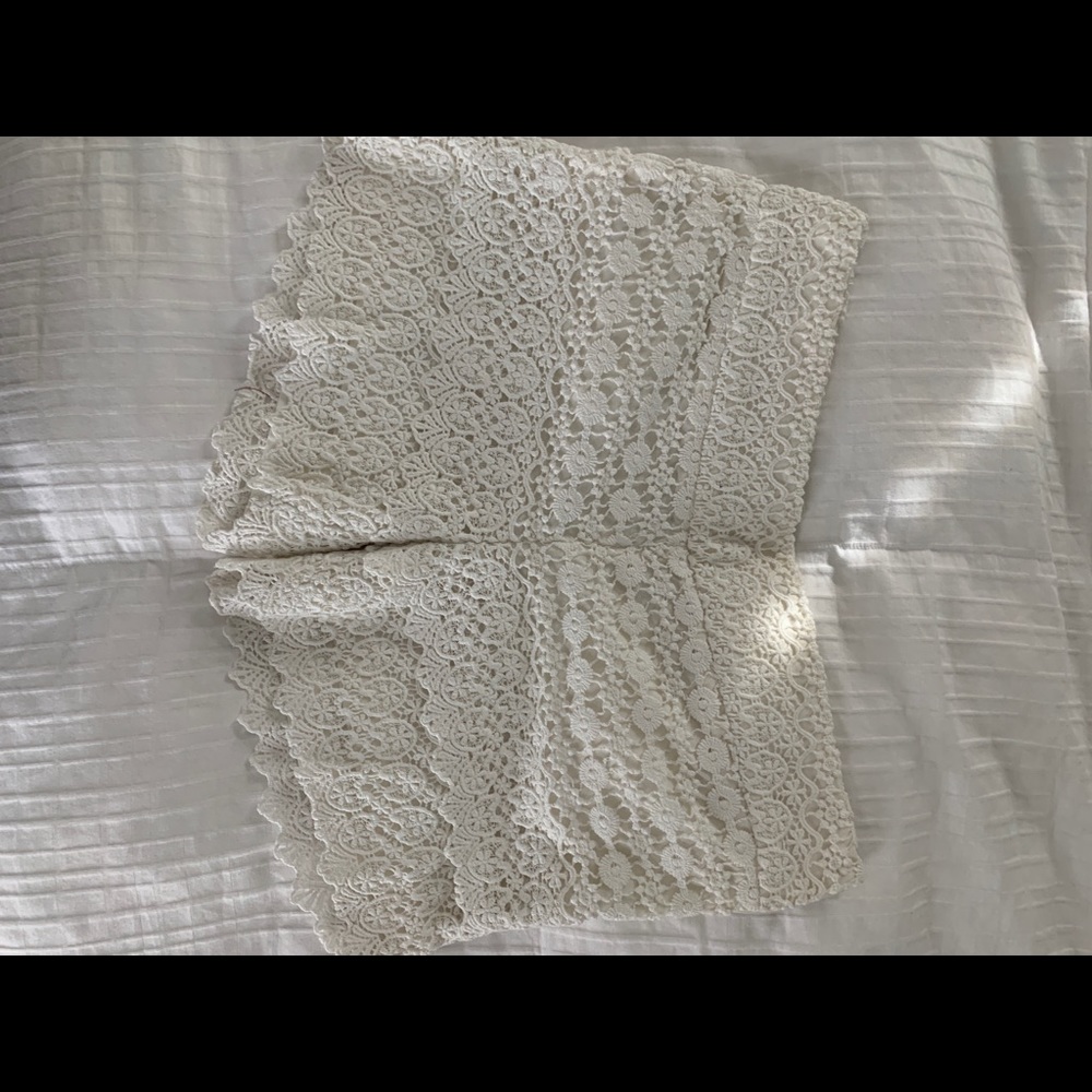 Loft Lace Shorts - Picture 2 of 4